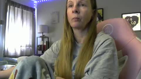 Mila online show from March 2026 03:12:01 PM