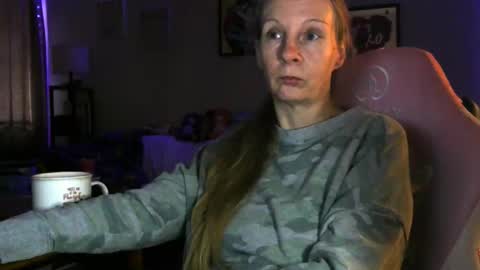 Mila online show from April 2026 01:42:02 PM