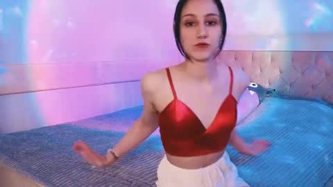 milavey online show from April 2026 07:18:02 PM