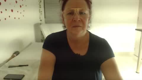 Snapshot of milchanell chatting on June 2026 05:43:01 AM milchanell online show from June 2026 05:43:01 AM
