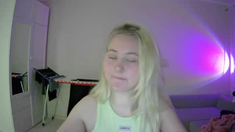 Milena new nonude shy blonde natural online show from April 2026 08:26:02 PM