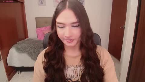 Miley online show from December 2025 02:48:01 PM