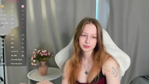Snapshot of miley_cats chatting on June 2026 07:16:02 AM miley_cats online show from June 2026 07:16:02 AM