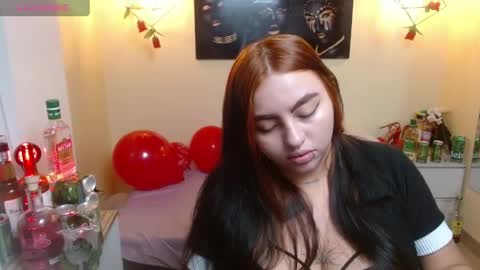 Snapshot of miley_clarck chatting on April 2026 12:44:02 PM Miley online show from April 2026 12:44:02 PM
