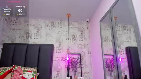 Snapshot of mileyerikson chatting on December 2024 12:49:01 PM MILEY online show from December 2024 12:49:01 PM