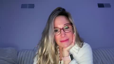 MIlf Goddess online show from March 2025 06:16:01 AM