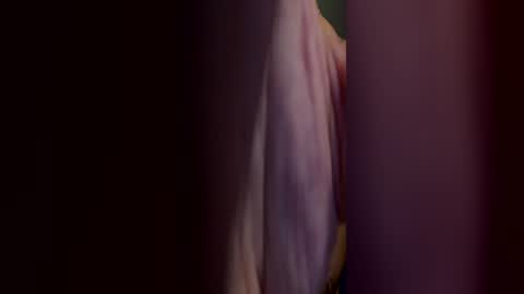 Snapshot of milf_hunter2222 chatting on June 2026 05:32:02 AM milf_hunter2222 online show from June 2026 05:32:02 AM