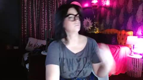 Snapshot of milf_lacey chatting on July 2026 09:29:02 PM Milf Lacey online show from July 2026 09:29:02 PM