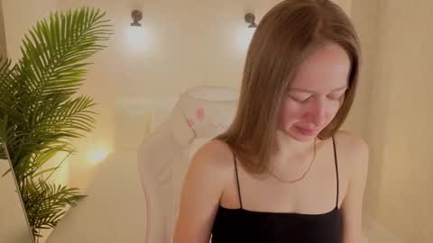 milfcruze online show from January 2026 01:20:02 AM