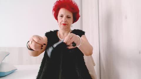 Snapshot of milffsupreme chatting on September 2025 11:37:01 AM Milfsupreme online show from September 2025 11:37:01 AM