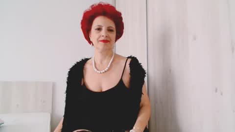Snapshot of milffsupreme chatting on October 2025 11:30:02 AM Milfsupreme online show from October 2025 11:30:02 AM
