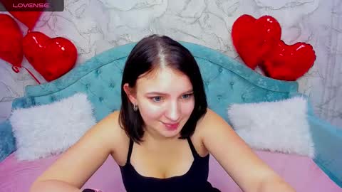 milinafox online show from February 2025 10:59:02 AM