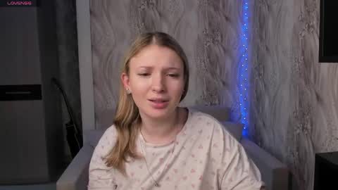 milinafox online show from April 2026 05:29:01 AM