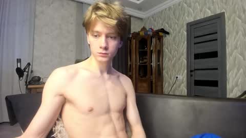 Snapshot of milkiwy chatting on February 2026 04:49:02 AM Isaac online show from February 2026 04:49:02 AM