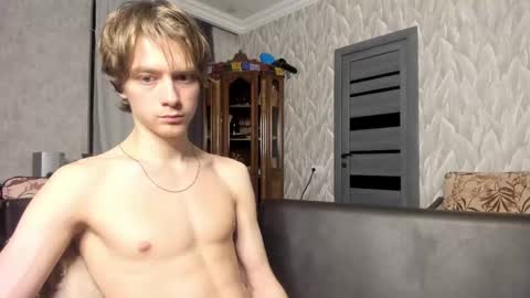 Isaac online show from April 2026 09:20:02 PM