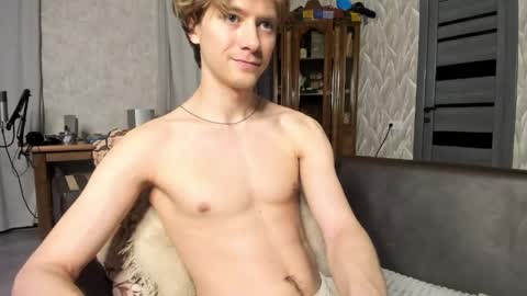 Isaac online show from May 2026 09:23:01 PM