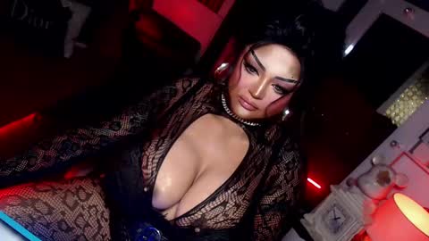 Snapshot of milkshakelavinia chatting on February 2025 10:32:02 AM milkshakelavinia online show from February 2025 10:32:02 AM