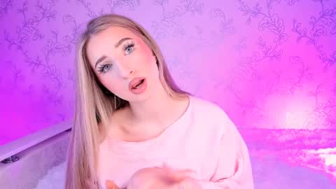 Snapshot of milky_waybaby chatting on January 2025 08:18:02 AM Vivian online show from January 2025 08:18:02 AM