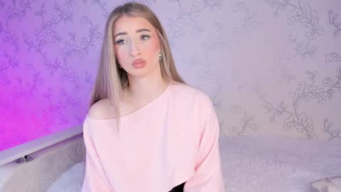 Snapshot of milky_waybaby chatting on January 2025 11:45:02 AM Vivian online show from January 2025 11:45:02 AM