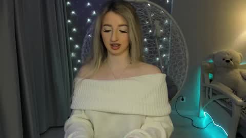 Snapshot of milky_waybaby chatting on October 2025 02:26:02 PM Vivian online show from October 2025 02:26:02 PM