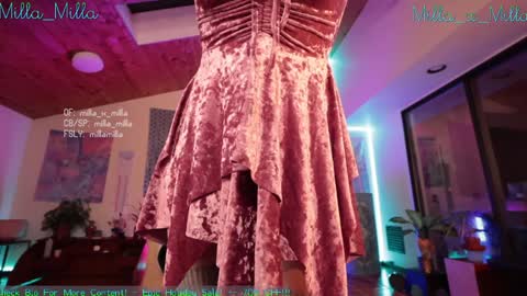 milla_milla online show from January 2025 06:41:01 AM