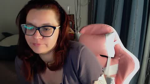 Milla online show from December 2024 04:05:01 PM