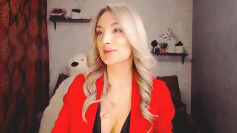 MillaXQueen online show from January 2025 03:08:02 PM