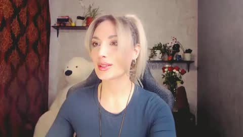MillaXQueen online show from March 2025 09:53:02 AM