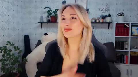 MillaXQueen online show from April 2026 06:55:02 AM