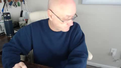 millenium0129 online show from December 2025 04:24:01 PM