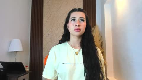 Aleja online show from February 2026 07:20:01 PM