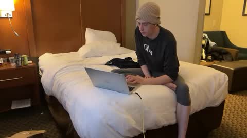 SlimnHungOH online show from January 2025 10:05:01 PM