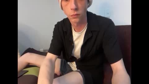 SlimnHungOH online show from October 2025 10:29:02 PM