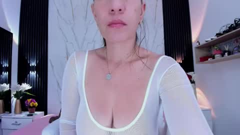 Snapshot of millie_brown21 chatting on October 2025 12:59:01 PM Millie online show from October 2025 12:59:01 PM