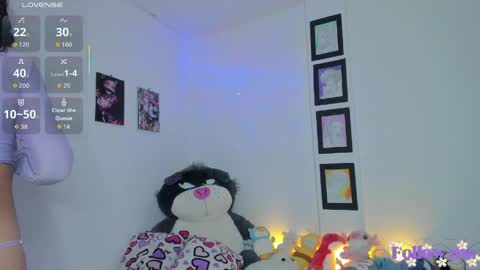 Snapshot of millie_lamar chatting on April 2026 09:06:01 PM online show from April 2026 09:06:01 PM