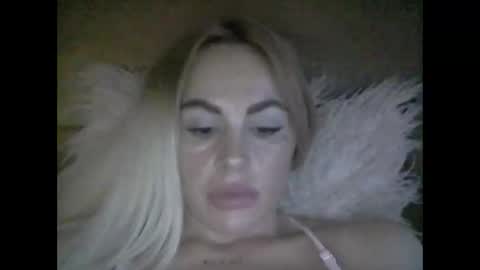 millisa13 online show from November 2025 08:42:02 PM