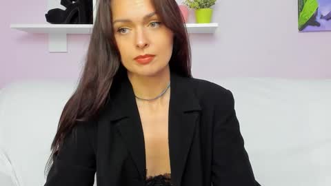 Snapshot of milly_hottt chatting on September 2025 12:50:02 PM Milly online show from September 2025 12:50:02 PM
