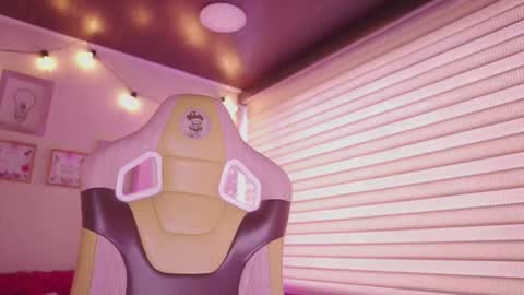 Snapshot of milly_kenner chatting on January 2026 04:56:01 PM MILLY online show from January 2026 04:56:01 PM