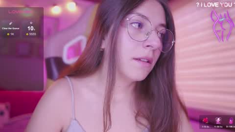 Snapshot of milly_kenner chatting on February 2026 07:34:02 PM MILLY online show from February 2026 07:34:02 PM