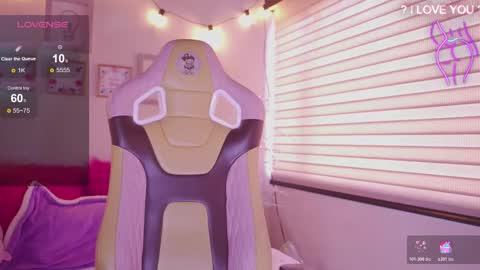 Snapshot of milly_kenner chatting on March 2026 07:20:02 PM MILLY online show from March 2026 07:20:02 PM