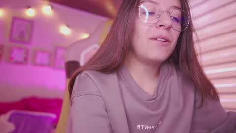 MILLY online show from March 2026 07:18:02 PM