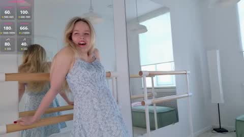 Snapshot of milly_shy chatting on May 2026 07:04:01 AM Milly online show from May 2026 07:04:01 AM