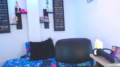 milo hot  online show from April 2026 01:40:01 PM