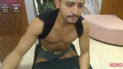 milo_tay online show from April 2026 01:41:01 PM