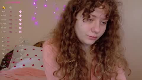 milounee online show from February 2026 06:54:01 AM