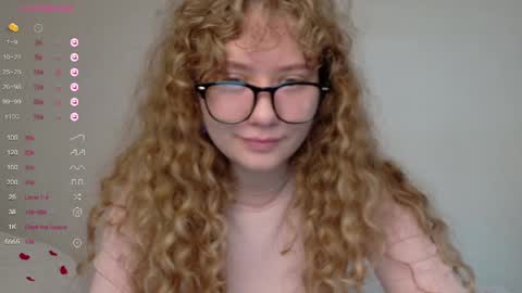 milounee online show from March 2026 06:17:02 AM