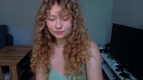 milounee online show from July 2026 08:19:01 AM