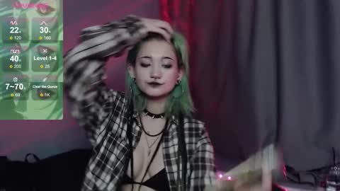 milten_trish online show from November 2025 01:33:02 PM