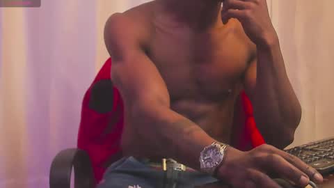 Miltonn online show from February 2025 10:07:02 PM