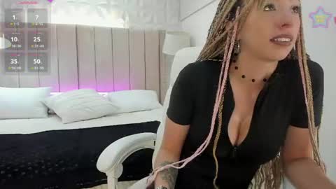 Snapshot of milu_beluci chatting on July 2026 01:18:02 PM Milu Belucci online show from July 2026 01:18:02 PM